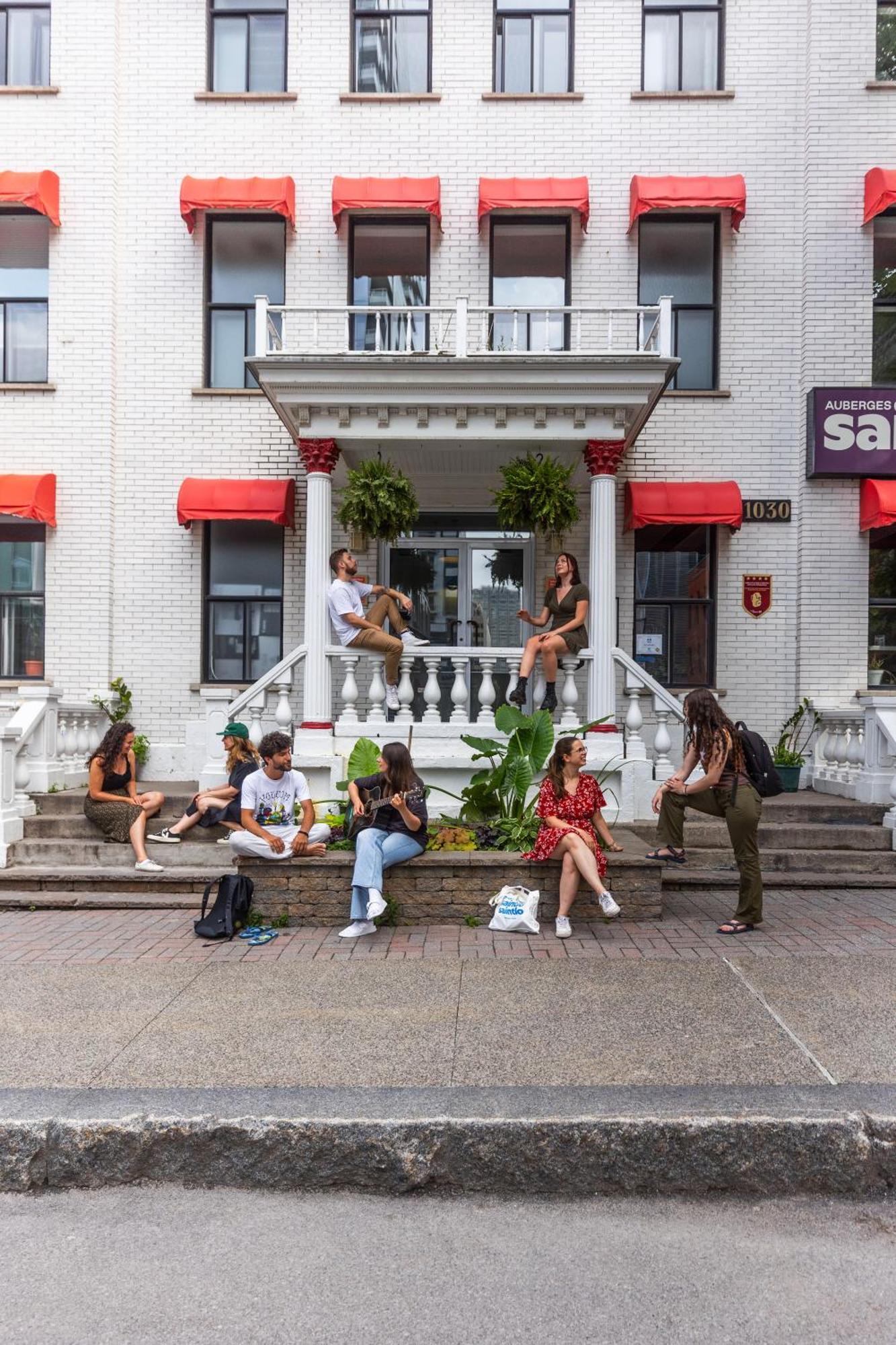 Auberge Saintlo Montreal Hostel Eksteriør billede